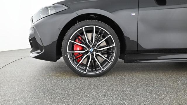 Bild 6: BMW 120d xDrive 5-Türer F40