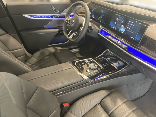 Bild 11: BMW 750e xDrive Limousine G70 XB1
