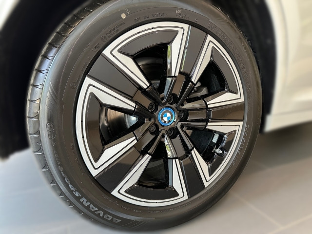 Bild 8: BMW iX3 G08 HA0
