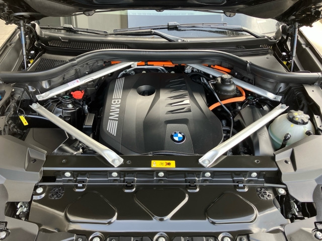 Bild 14: BMW X5 xDrive50e PHEV 25