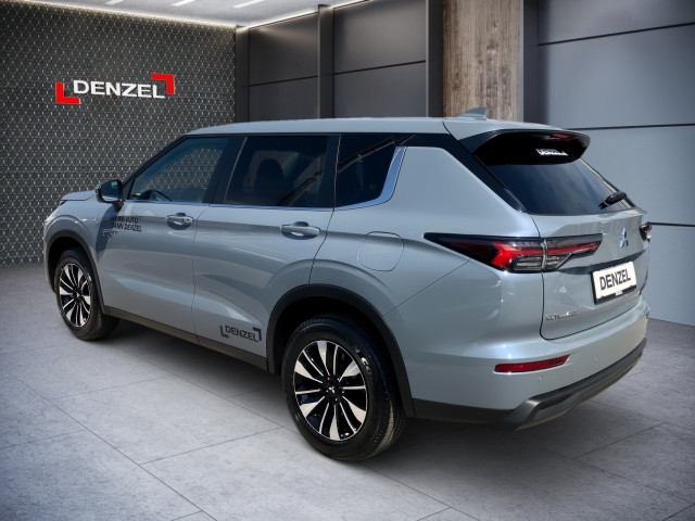 Bild 2: Mitsubishi Outlander PHEV 2,4 4WD Invite 220V AT 25