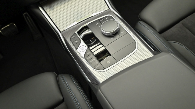 Bild 3: BMW 318d Touring G21 B47