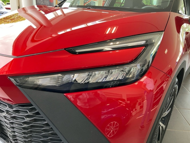 Bild 11: Toyota C-HR - 1,8 l  Hybrid 4x2 Active Drive CV