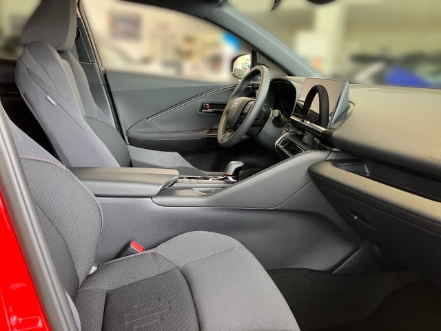 Bild 5: Toyota C-HR - 1,8 l  Hybrid 4x2 Active Drive CV