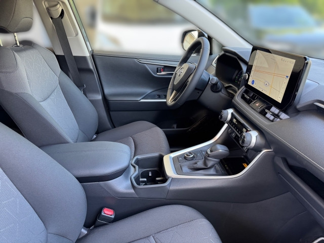 Bild 5: Toyota RAV4 Active Drive 2,5, 222 PS 4x4 Hybrid