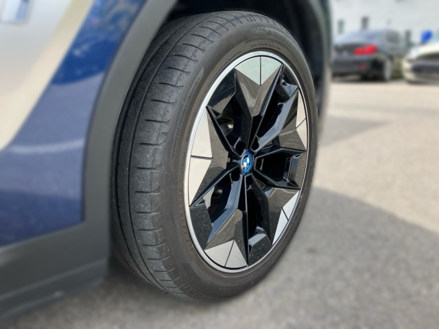 Bild 4: BMW iX3 G08 HA0