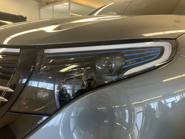 Bild 11: Mercedes EQC 400 4MATIC 80kWh