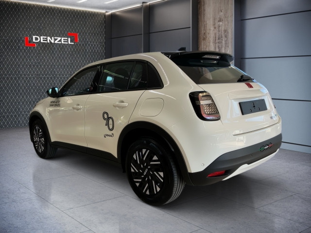 Bild 2: Fiat 600e Red