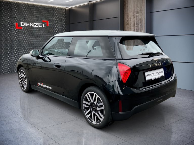 Bild 10: Mini Cooper E J01 HC0