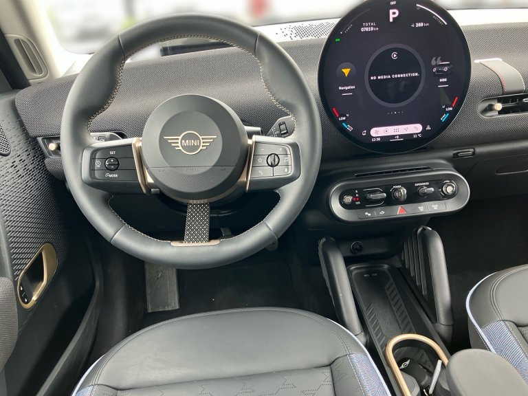 Bild 6: Mini Cooper E J01 HC0