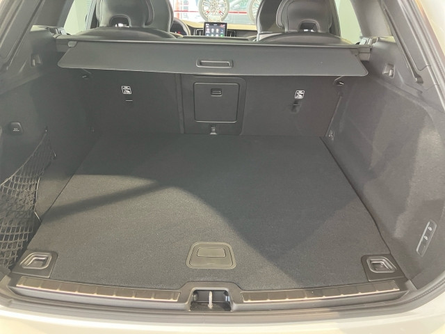 Bild 9: VOLVO PKW XC60 T6 AWD Plug-In Hybrid Ultra Black Edition
