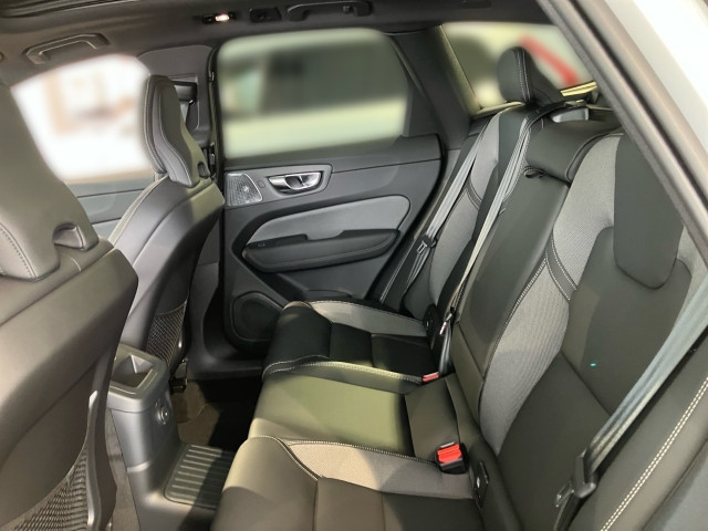 Bild 8: VOLVO PKW XC60 T6 AWD Plug-In Hybrid Ultra Black Edition