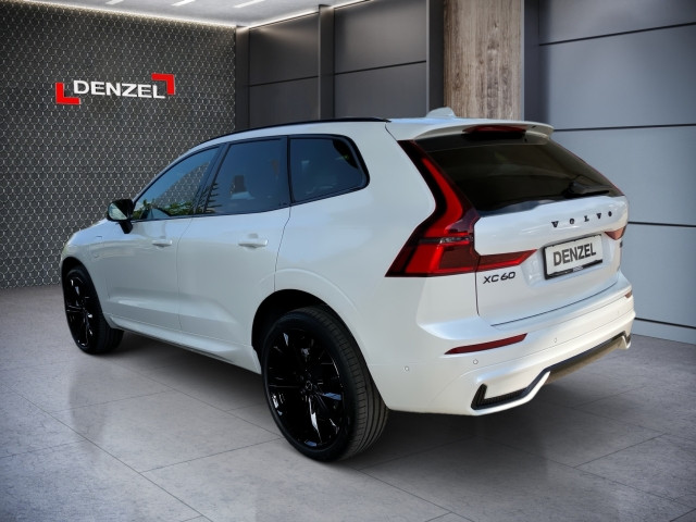 Bild 2: VOLVO PKW XC60 T6 AWD Plug-In Hybrid Plus Black Edition