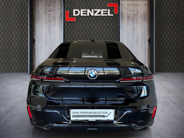 Bild 2: BMW 740d xDrive Limousine G70 B57