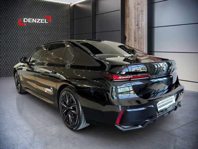 Bild 6: BMW 740d xDrive Limousine G70 B57