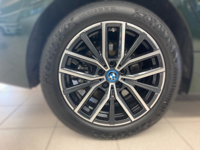 Bild 4: BMW 230e xDrive Active Tourer U06 XB2