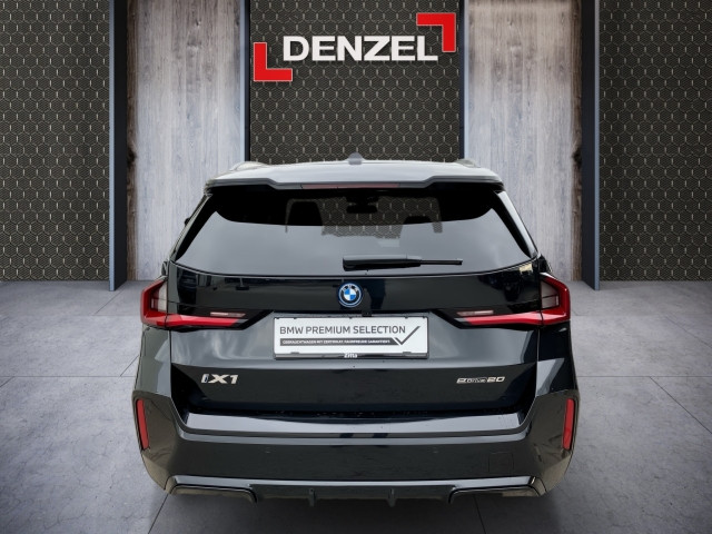 Bild 10: BMW iX1 eDrive20 U11