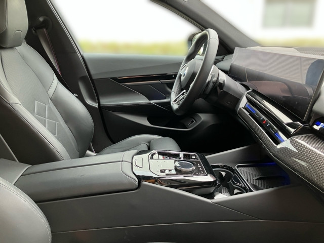 Bild 5: BMW 520d xDrive Limousine G60 B47