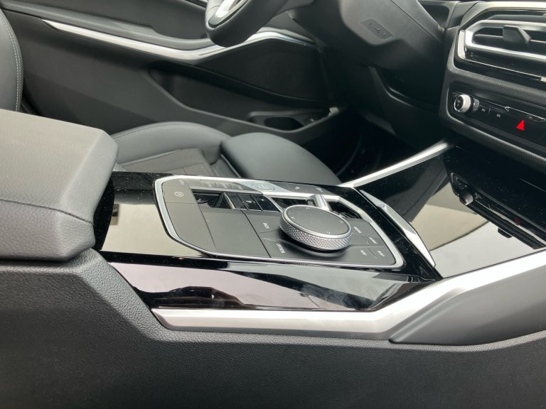 Bild 8: BMW 318d Touring G21 B47