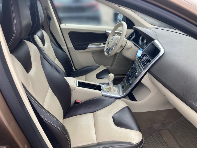 Bild 5: VOLVO PKW XC60 D5 AWD Summum