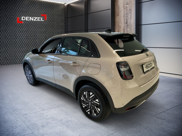 Bild 2: Fiat 600 Hybrid 100