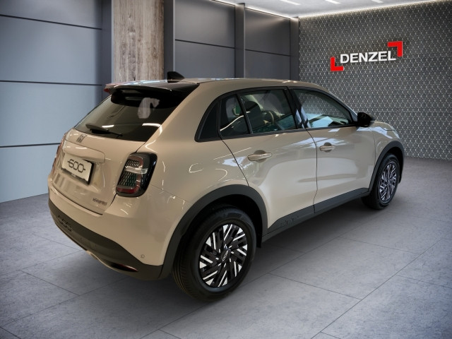 Bild 3: Fiat 600 Hybrid 100