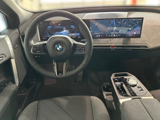 Bild 10: BMW PKW i-Serie iX xDrive60