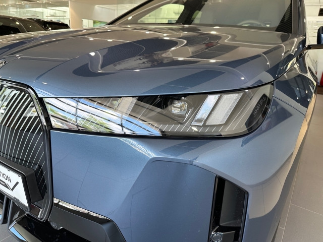 Bild 6: BMW PKW i-Serie iX xDrive60