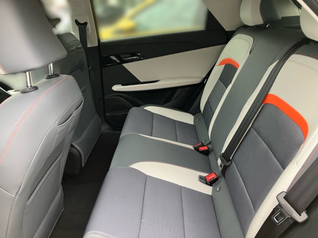 Bild 8: MG MG4 Luxury 64kWh Leder Grau/Weiß MY22/1