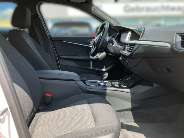 Bild 5: BMW 120d xDrive 5-Türer F40