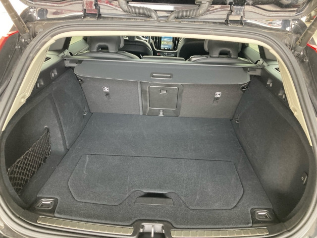 Bild 9: VOLVO PKW V60 Plus, B4 Mild Hybrid, Benzin, Dark