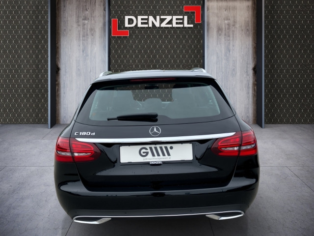 Bild 10: Mercedes C180