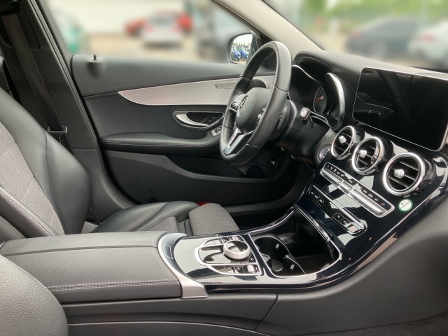 Bild 5: Mercedes C180