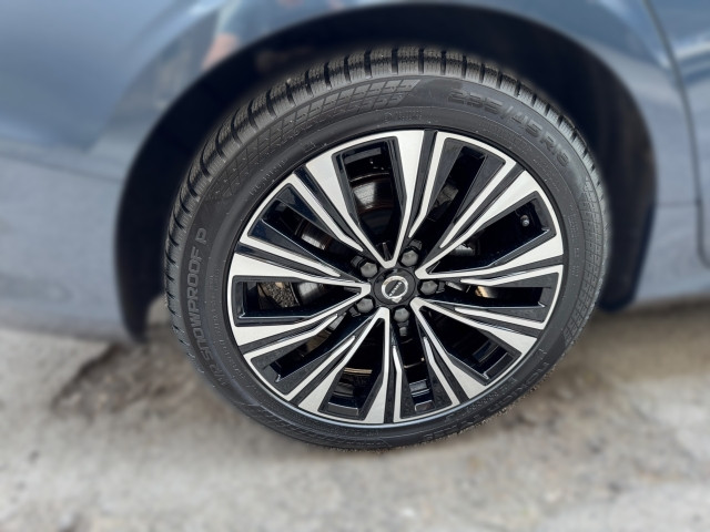 Bild 4: VOLVO PKW V60 Plus, B4 Mild Hybrid, Benzin, Dark