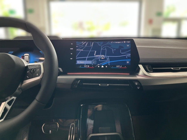 Bild 11: BMW iX1 xDrive30 U11 XE2