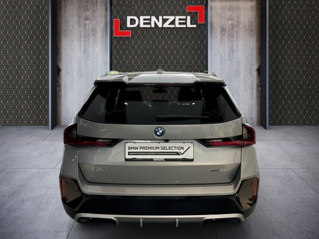 Bild 2: BMW iX1 xDrive30 U11 XE2