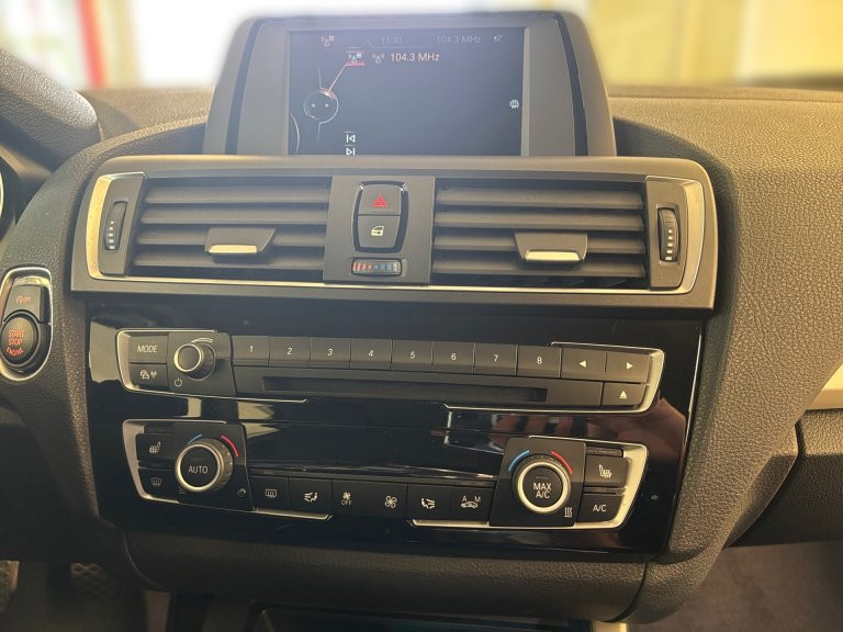 Bild 7: BMW 118d xDrive Advantag
