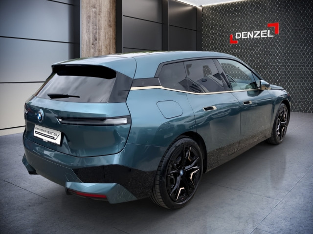 Bild 3: BMW PKW i-Serie iX xDrive50 105kWh