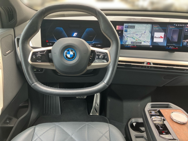 Bild 6: BMW PKW i-Serie iX xDrive50 105kWh