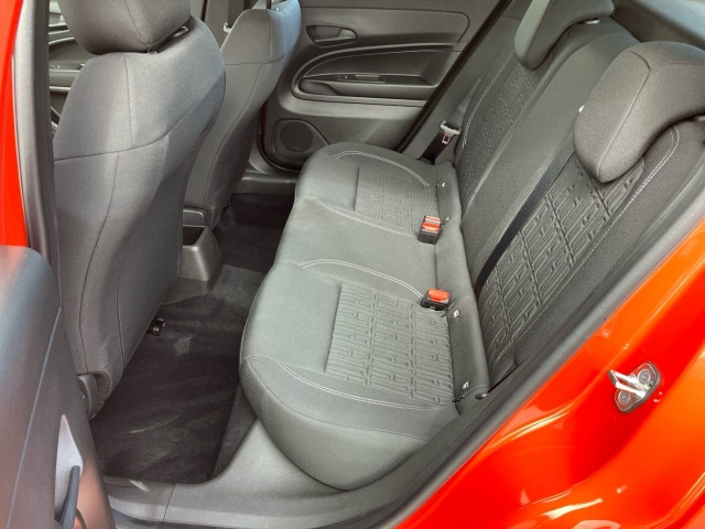 Bild 8: Fiat 600 Hybrid 100