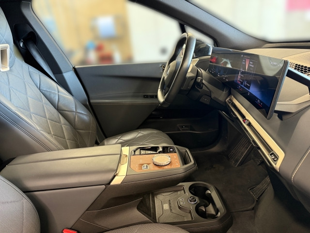 Bild 5: BMW PKW i-Serie iX xDrive40 I20 XE2