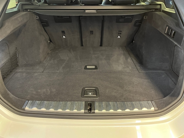 Bild 9: BMW 320d 48 V xDrive Tou