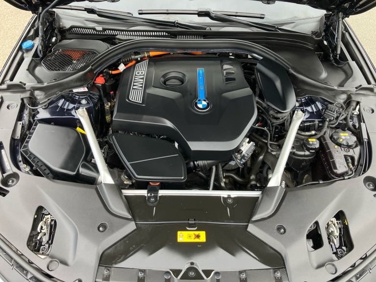 Bild 14: BMW 530e PHEV iPerforman