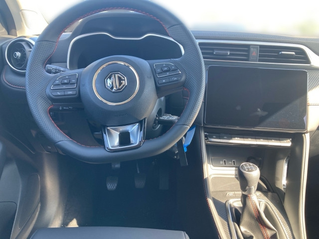 Bild 6: MG ZS 1,5 Luxury
