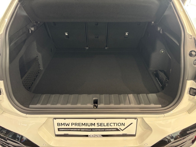 Bild 1: BMW iX2 xDrive30 U10 XE2
