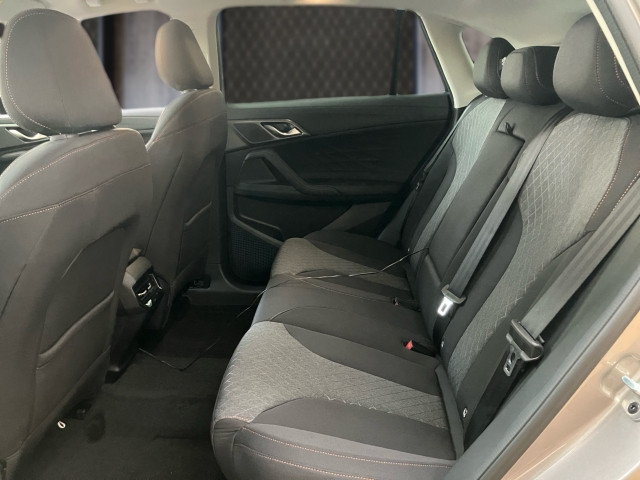Bild 8: MG HS PHEV+ Comfort Stoff Schwarz