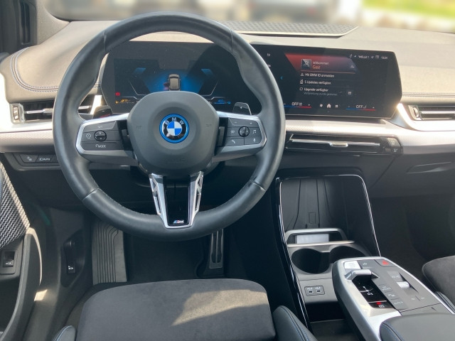 Bild 6: BMW 230e xDrive Active Tourer U06 XB2