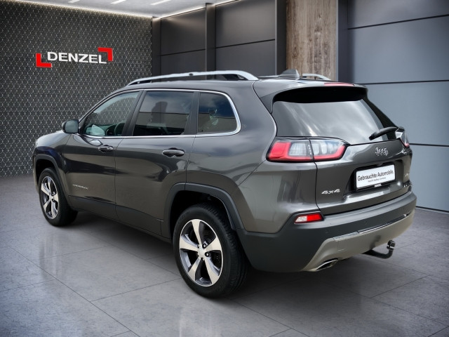 Bild 2: Jeep Cherokee MCA 2,2 Die