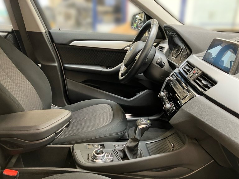 Bild 5: BMW X1 xDrive20i F48 B48