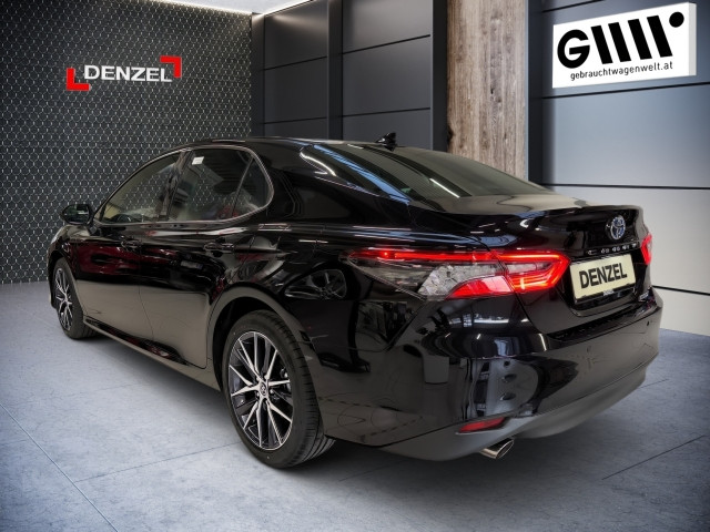 Bild 2: Toyota Camry